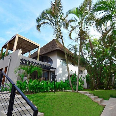 Le Petit Village Boutique Hotel & Spa Kampala Buitenkant foto