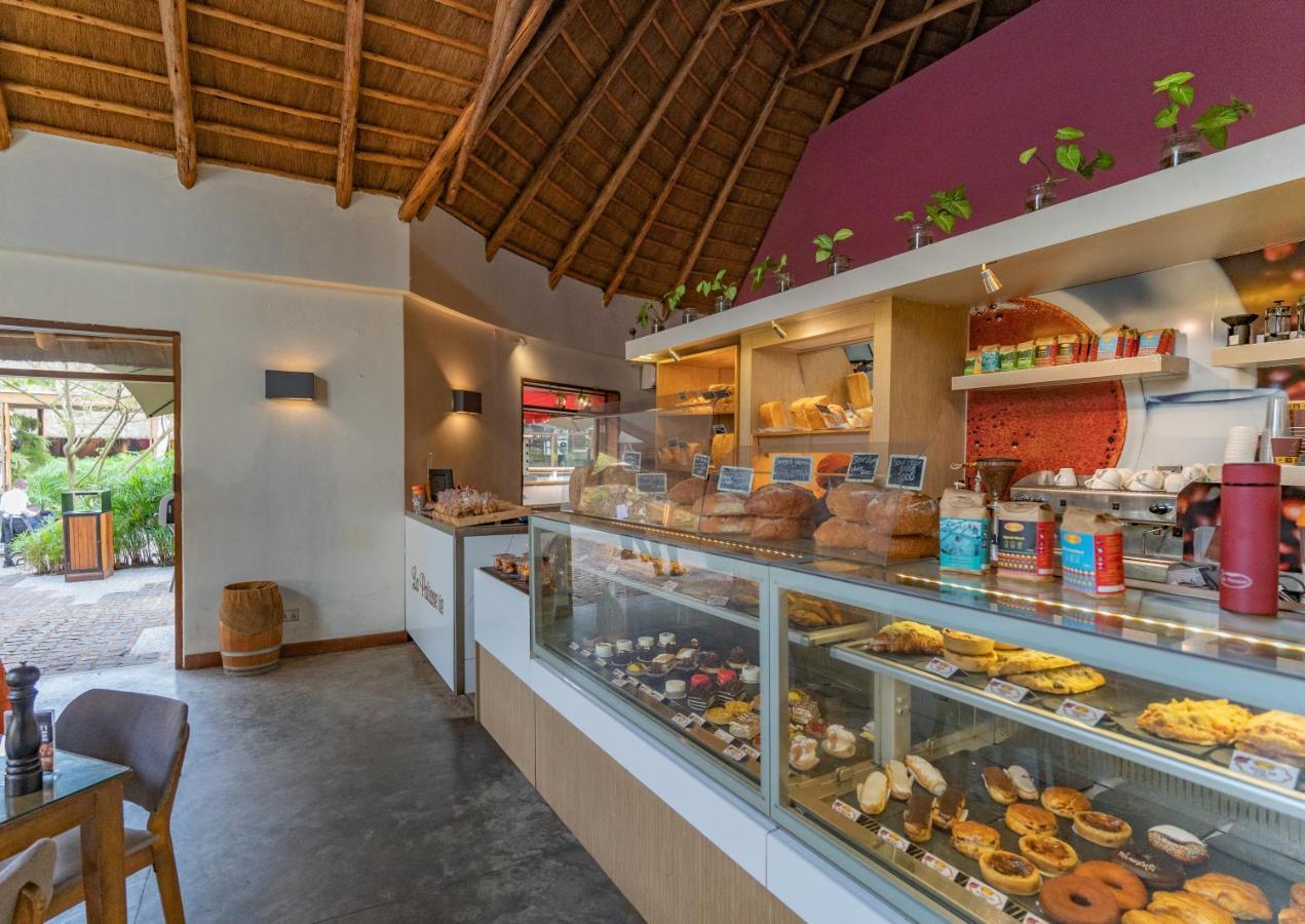 Le Petit Village Boutique Hotel & Spa Kampala Buitenkant foto
