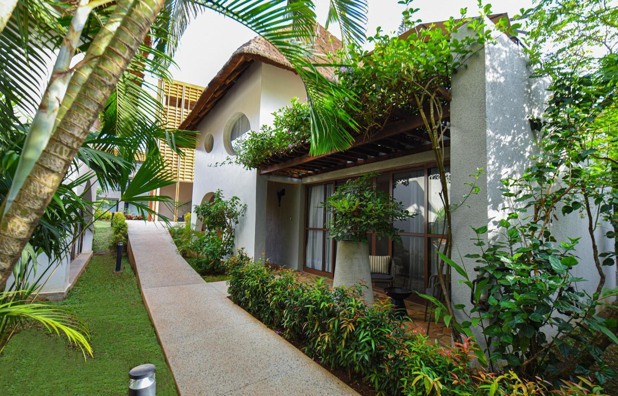 Le Petit Village Boutique Hotel & Spa Kampala Buitenkant foto